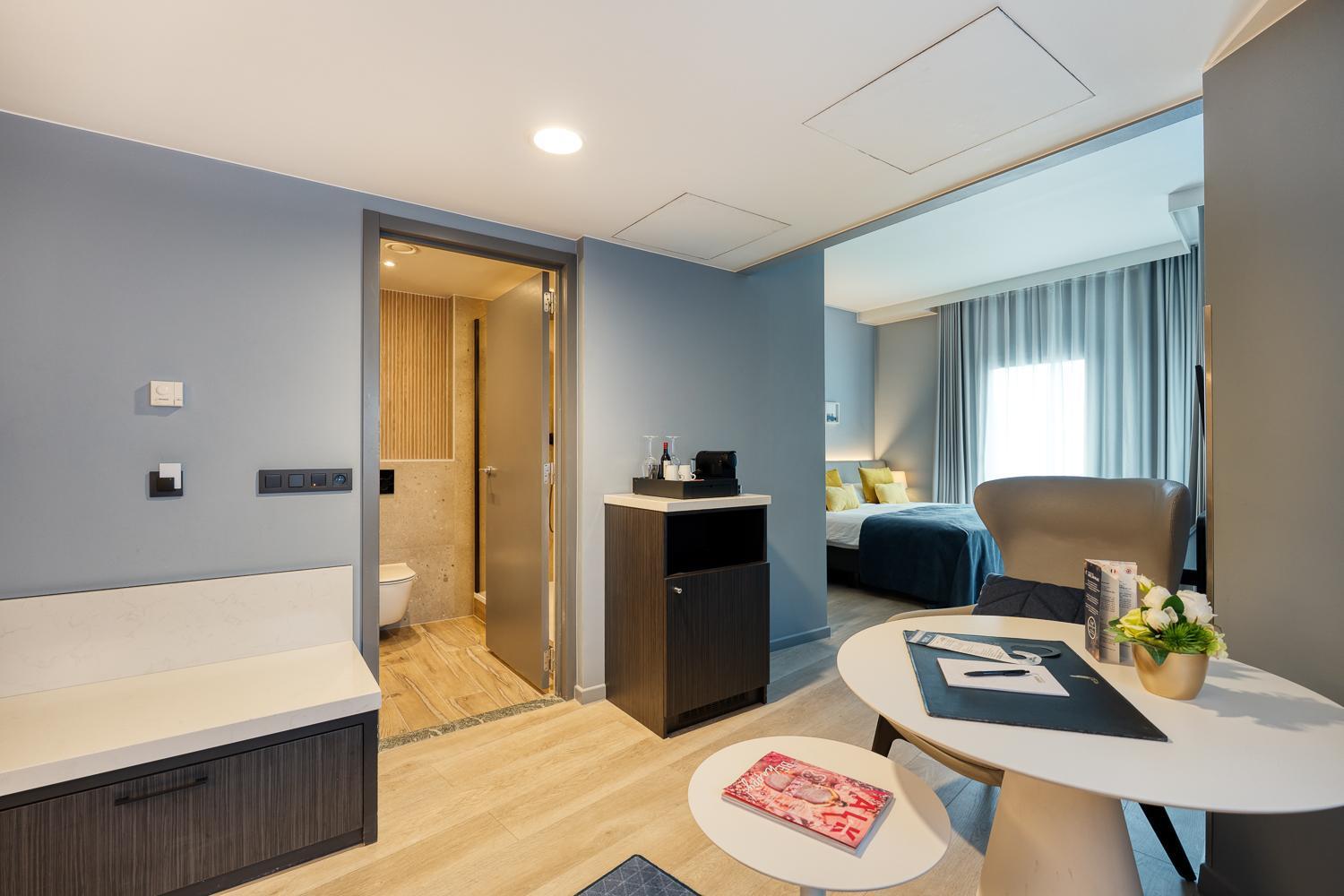 Hotel Der Valk 4*