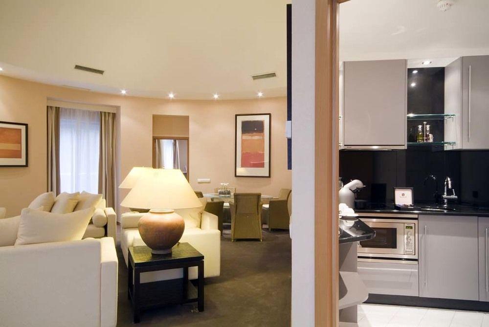 Hotel Der Valk 4*