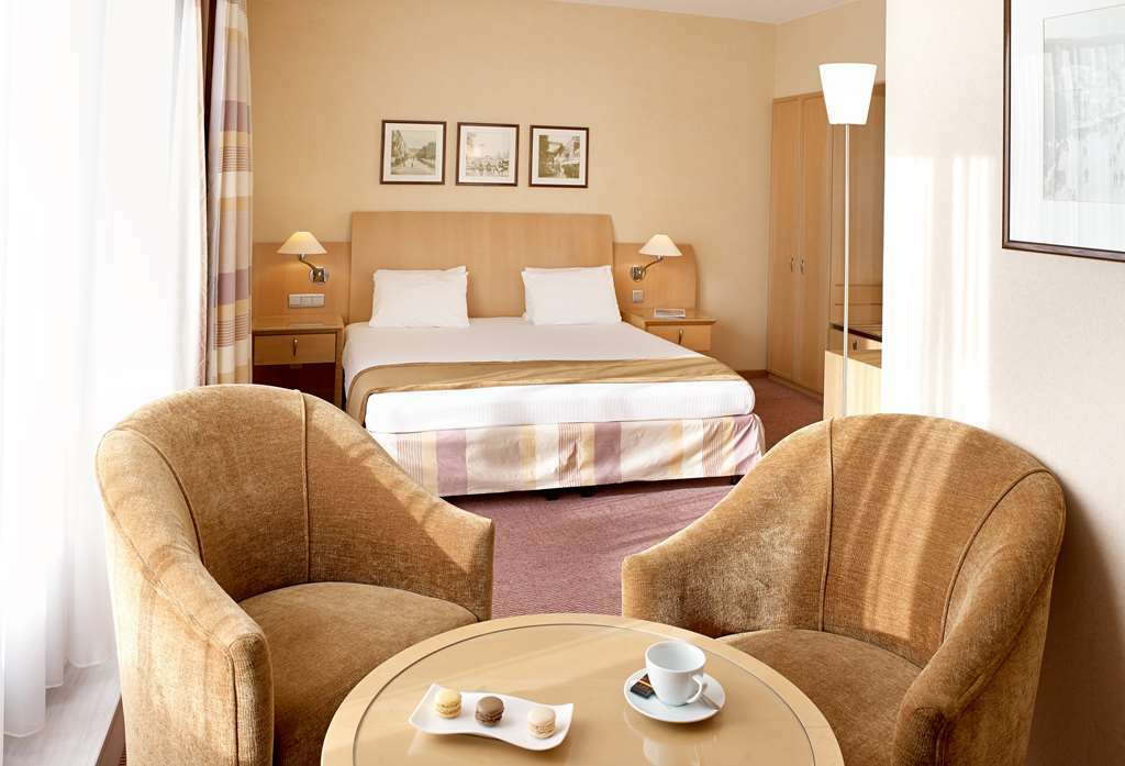 Hotel Der Valk 4*